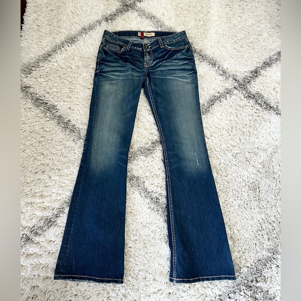 Women’s Buckle BKE jeans